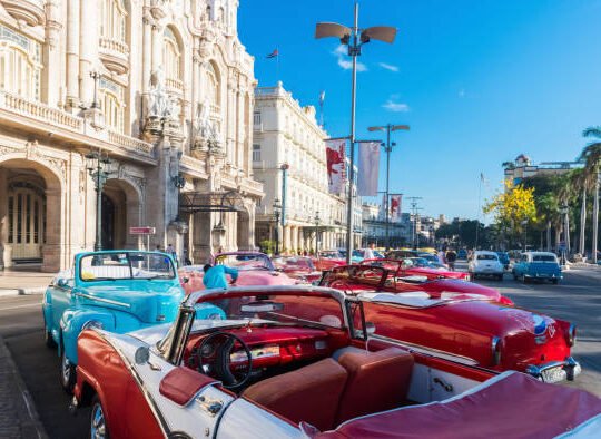 Taxis particulares en Cuba. Infórmate aquí