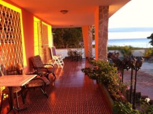 Bella casa de alquiler con vista al mar en Trinidad