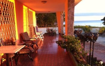 Bella casa de alquiler con vista al mar en Trinidad